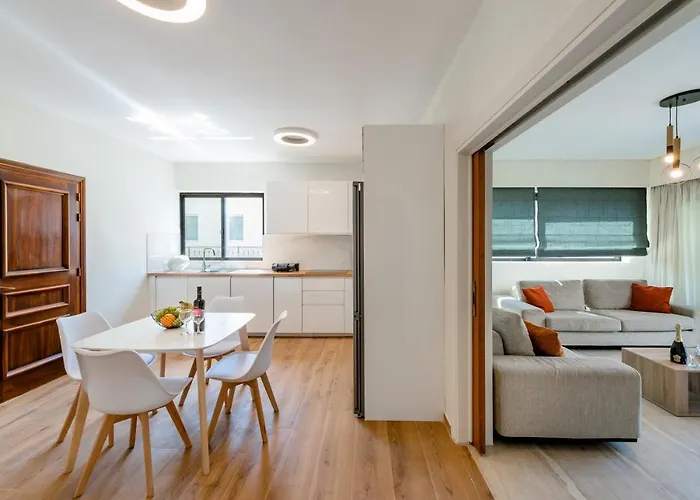 Flower Veranda 1st Floor App Rhodes City